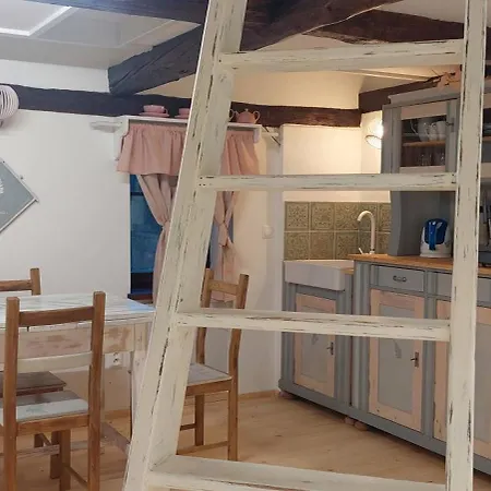 Javorek Apartment *